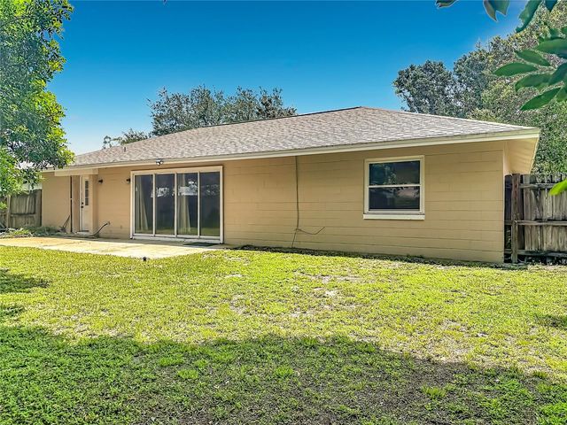 800 WAVECREST DRIVE, Orlando, FL 32807