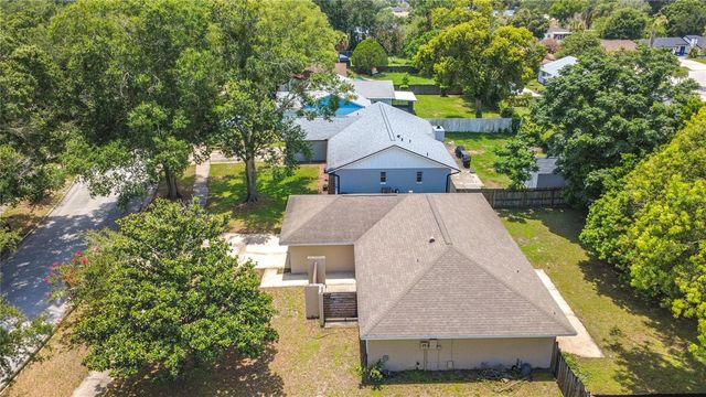 800 WAVECREST DRIVE, Orlando, FL 32807
