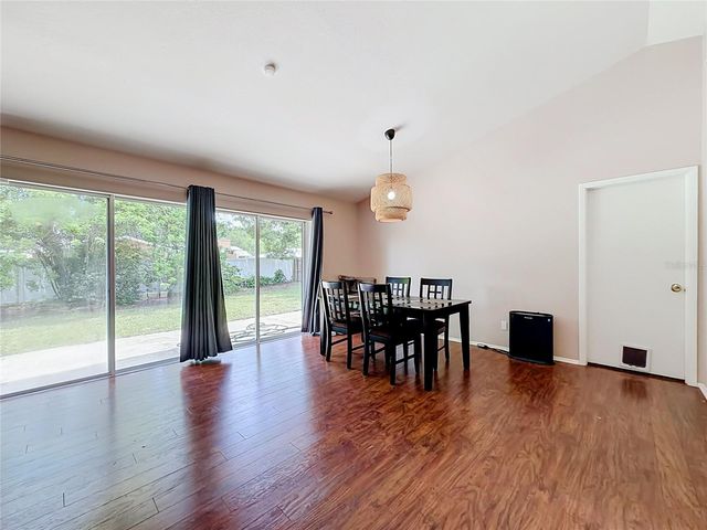 800 WAVECREST DRIVE, Orlando, FL 32807