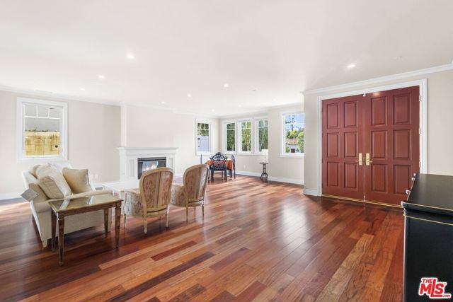 209 25th Street, Santa Monica, CA 90402