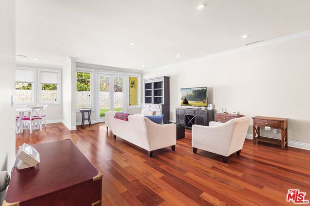 209 25th Street, Santa Monica, CA 90402