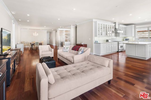 209 25th Street, Santa Monica, CA 90402