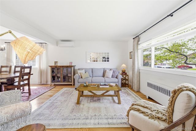 73 Virginia Avenue, Oceanside, NY 11572