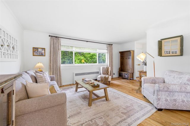 73 Virginia Avenue, Oceanside, NY 11572