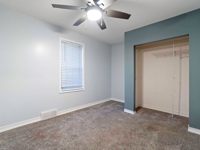 22631 Ridgeway Street, St Clair Shores, MI 48080