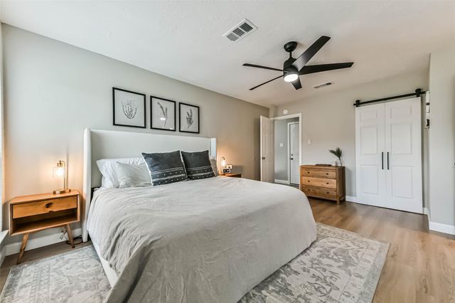 9039 Kirkland Drive, Houston, TX 77089