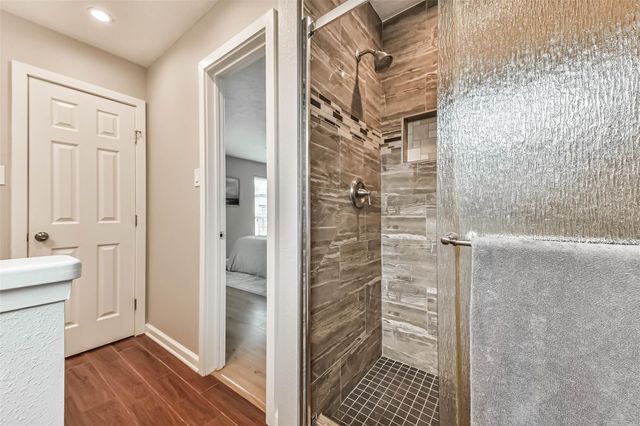 9039 Kirkland Drive, Houston, TX 77089