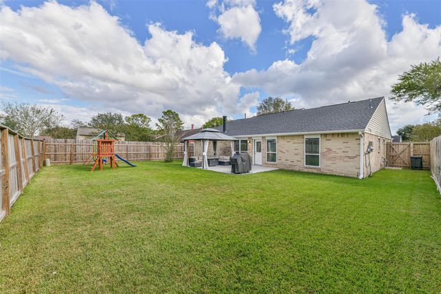 9039 Kirkland Drive, Houston, TX 77089