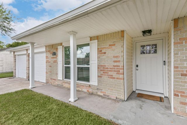 9039 Kirkland Drive, Houston, TX 77089