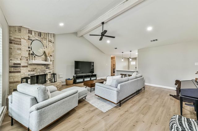 9039 Kirkland Drive, Houston, TX 77089