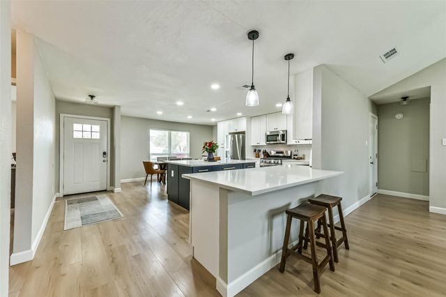 9039 Kirkland Drive, Houston, TX 77089