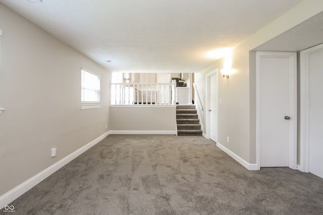 6820 Inverness Way, Indianapolis, IN 46237