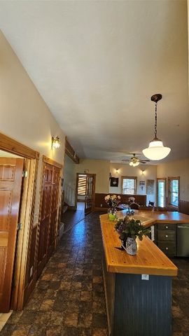 6310 W Dry Creek Road, Manhattan, MT 59741