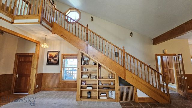 6310 W Dry Creek Road, Manhattan, MT 59741