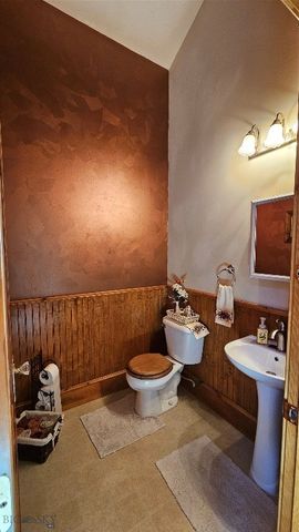 6310 W Dry Creek Road, Manhattan, MT 59741