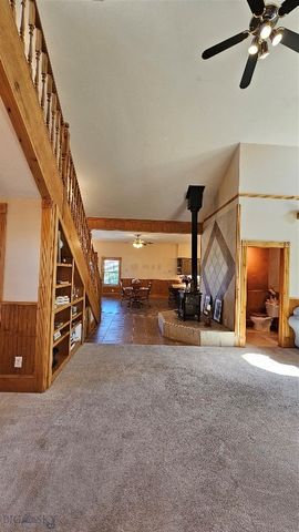 6310 W Dry Creek Road, Manhattan, MT 59741
