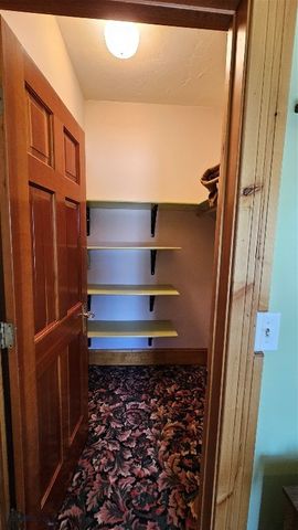 6310 W Dry Creek Road, Manhattan, MT 59741