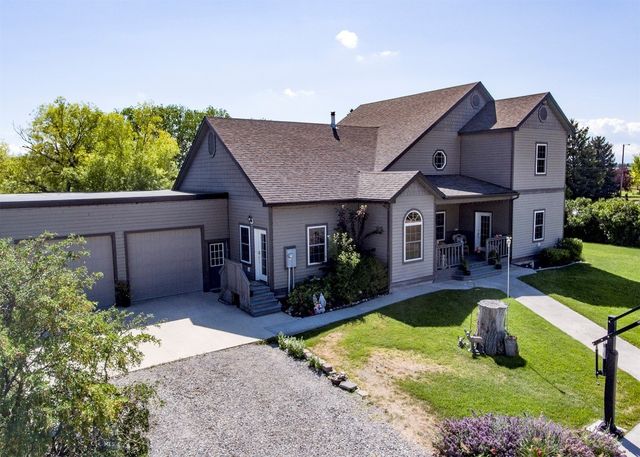 6310 W Dry Creek Road, Manhattan, MT 59741