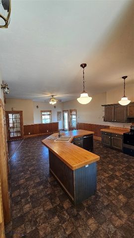 6310 W Dry Creek Road, Manhattan, MT 59741