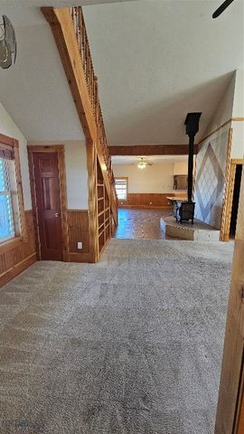 6310 W Dry Creek Road, Manhattan, MT 59741