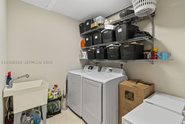 4011 HARDIE AVENUE, Miami, FL 33133