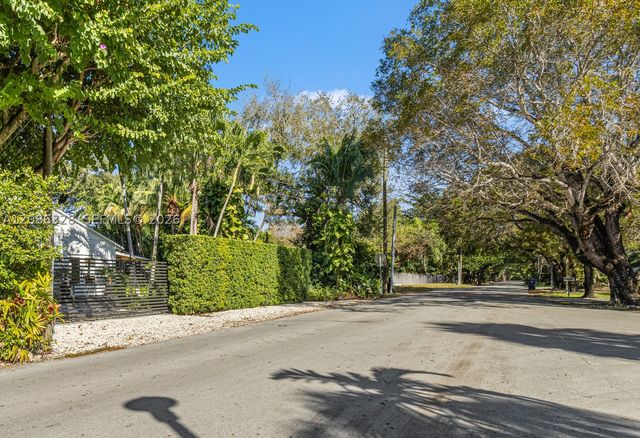 4011 HARDIE AVENUE, Miami, FL 33133