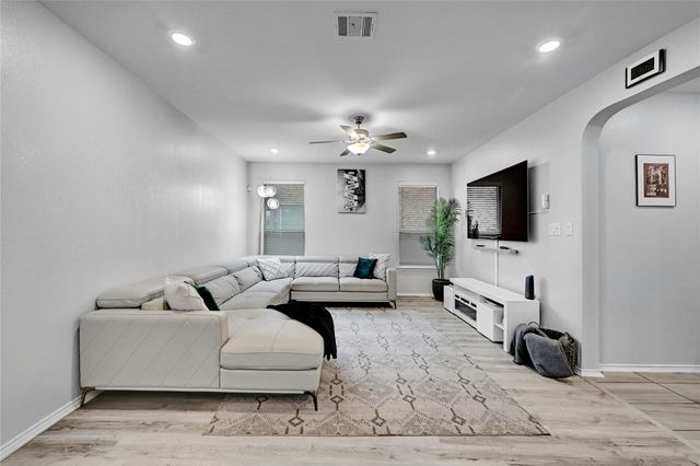 17011 Prestons Braid LN, Round Rock, TX 78664