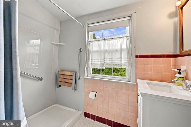 244 E TURNBULL AVE, Havertown, PA 19083