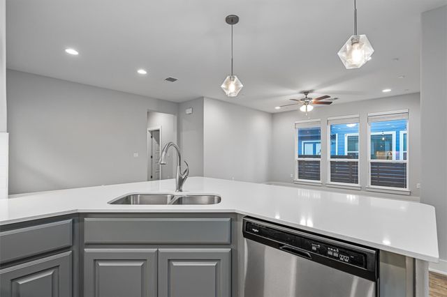 8709 Alderman DR, Austin, TX 78747