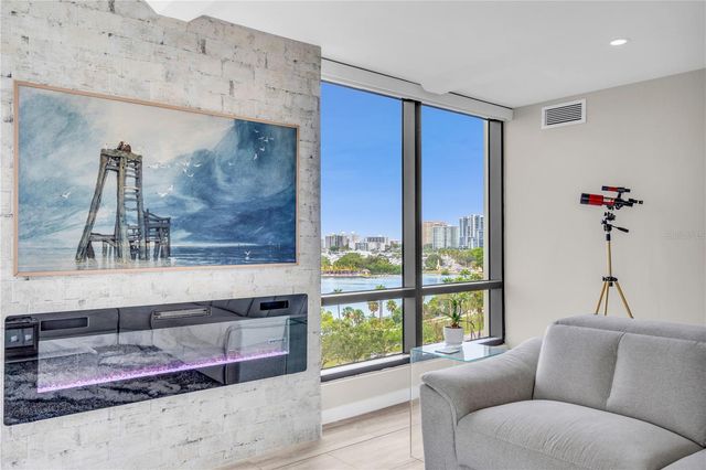707 S GULFSTREAM AVENUE 807, Sarasota, FL 34236