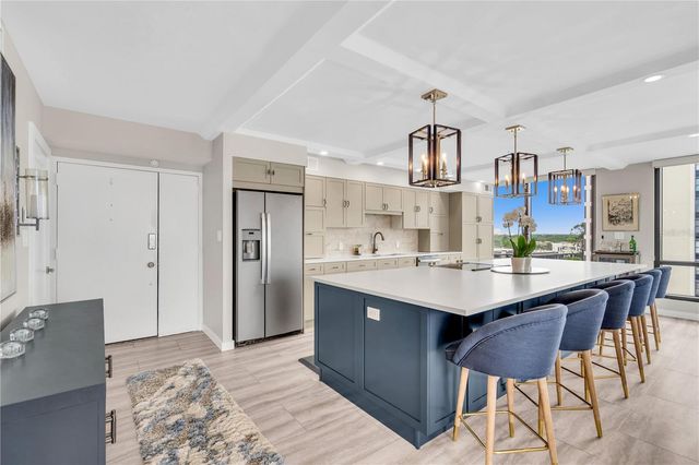 707 S GULFSTREAM AVENUE 807, Sarasota, FL 34236