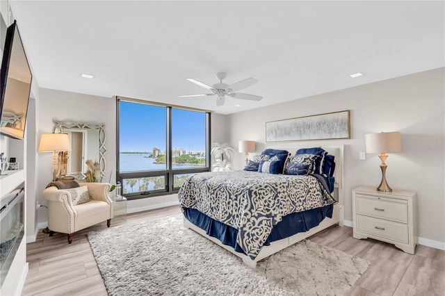 707 S GULFSTREAM AVENUE 807, Sarasota, FL 34236
