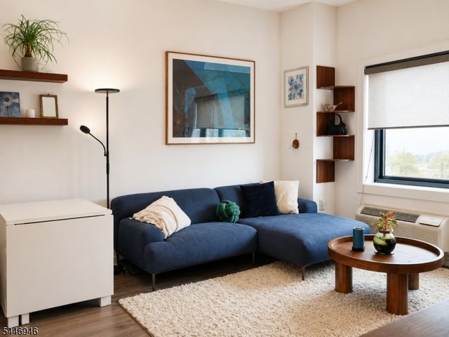 1 Carriage City Plz 1122, Rahway City, NJ 07065