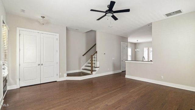 105 Della Street, Chapel Hill, NC 27516