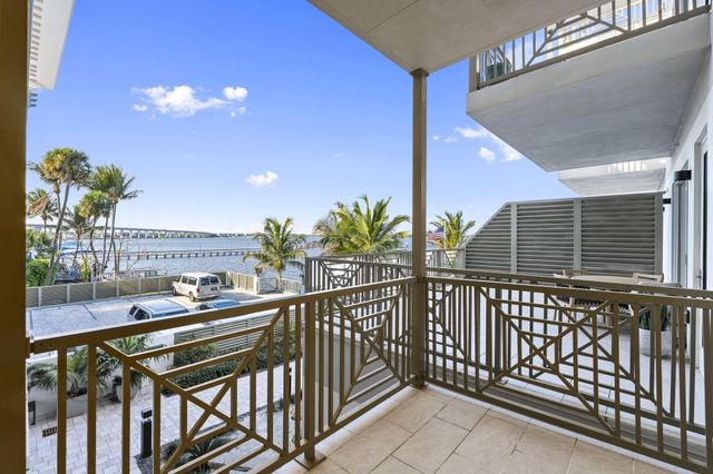 41 SW Seminole Street 204, Stuart, FL 34994