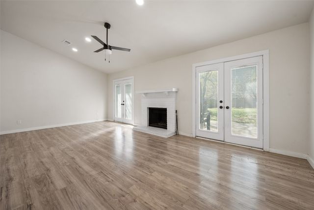 7317 Strawberry Way, Fort Worth, TX 76137