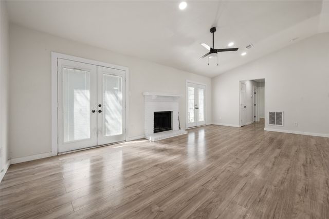 7317 Strawberry Way, Fort Worth, TX 76137