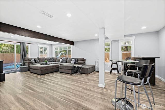3027 167th Avenue NE, Bellevue, WA 98008