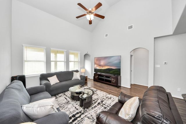 6007 Prince Place Drive, Rosenberg, TX 77471