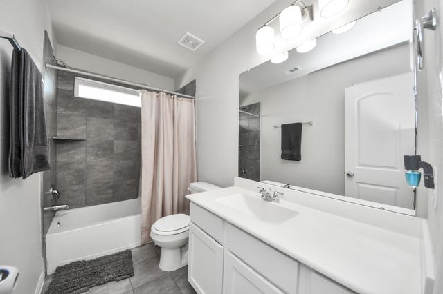 6007 Prince Place Drive, Rosenberg, TX 77471