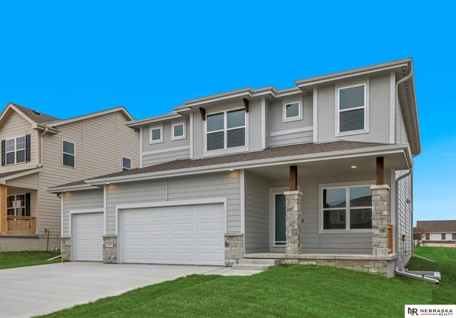 4514 S 215th Avenue, Elkhorn, NE 68022