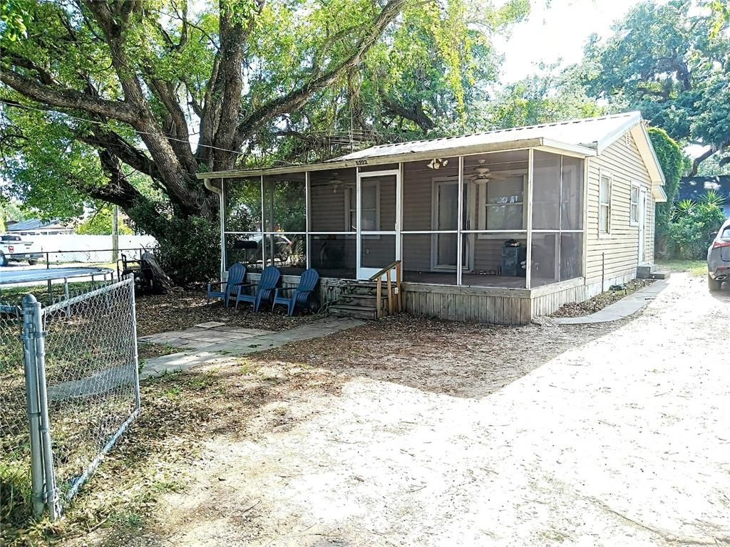 5202 LIME AVENUE, Seffner, FL 33584