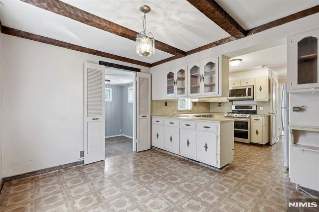 20 Sunnyside Road, West Orange, NJ 07052