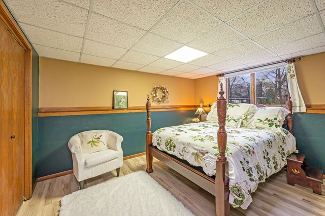 1840 Red Leaf Court, Windom, MN 56101