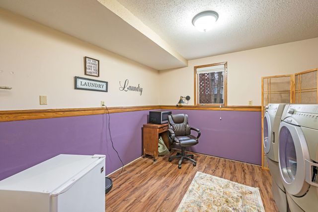 1840 Red Leaf Court, Windom, MN 56101