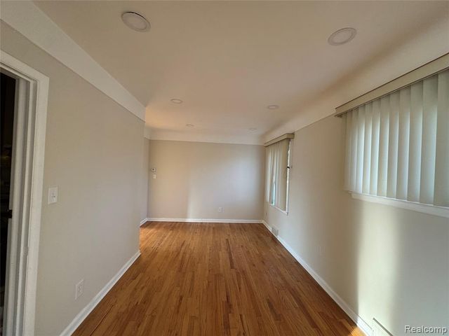 6326 Lathers Street, Garden City, MI 48135