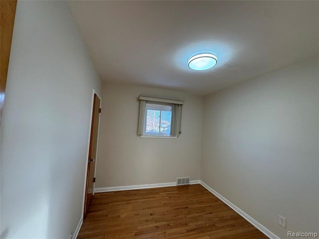 6326 Lathers Street, Garden City, MI 48135