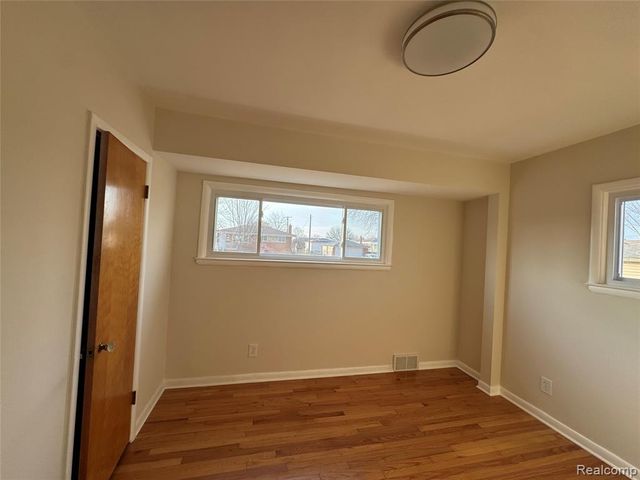 6326 Lathers Street, Garden City, MI 48135