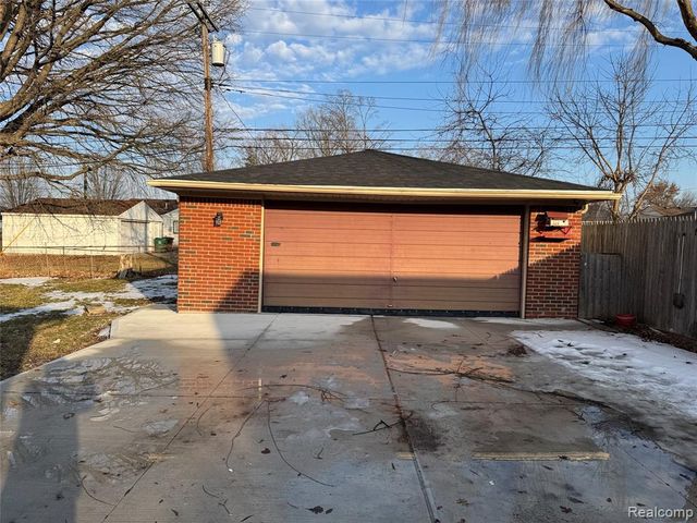 6326 Lathers Street, Garden City, MI 48135