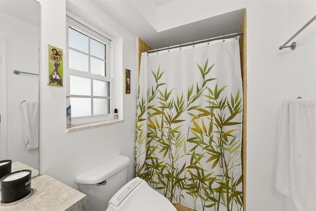 38 COUNTRY CLUB DRIVE 38, Largo, FL 33771